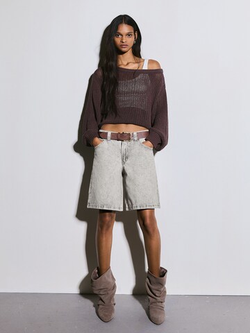 BershkaBaggy Traperice - siva boja