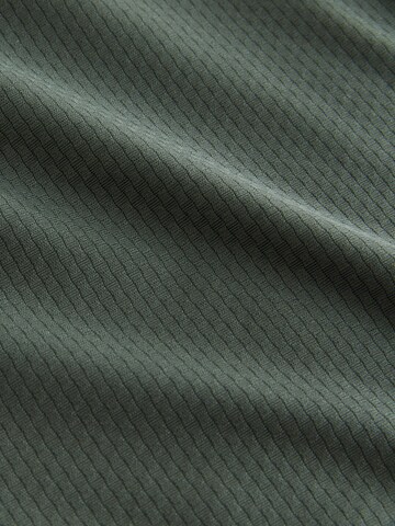 Tricou funcțional de la Next pe verde