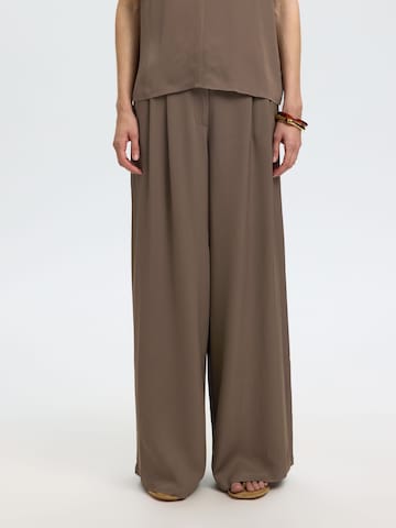 Wide leg Pantaloni di SELECTED in marrone: frontale