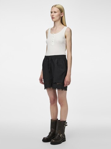 Loosefit Pantalon 'PCSara' PIECES en noir