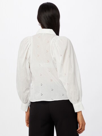 OVS - Blusa 'CAMICIA' en blanco