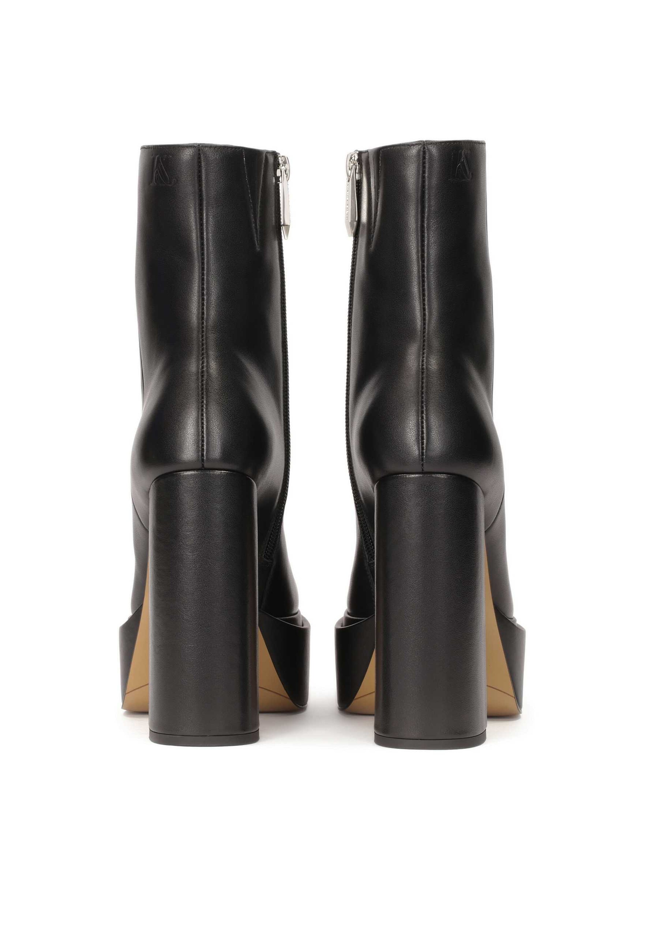 Kazar Studio Stiefelette in Schwarz