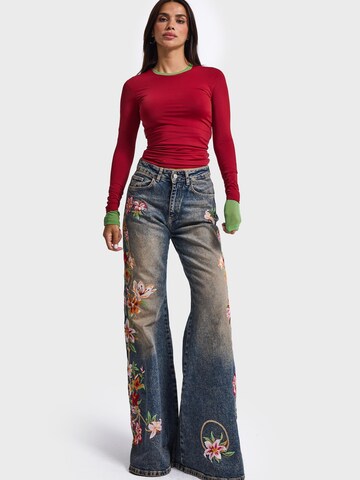IT'S BASIC - Bootcut Vaquero 'EMBROIDERY FLARE MID RISE JEANS' en azul
