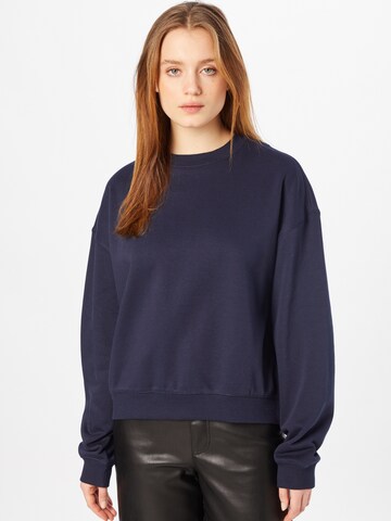 Sweat-shirt 'Essence Standard' WEEKDAY en bleu : devant