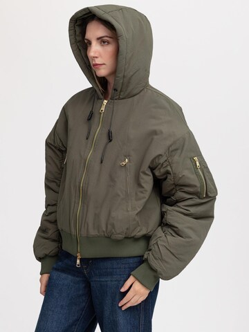 Bombers - Chaqueta de invierno 'NYAKO WOMEN' en verde