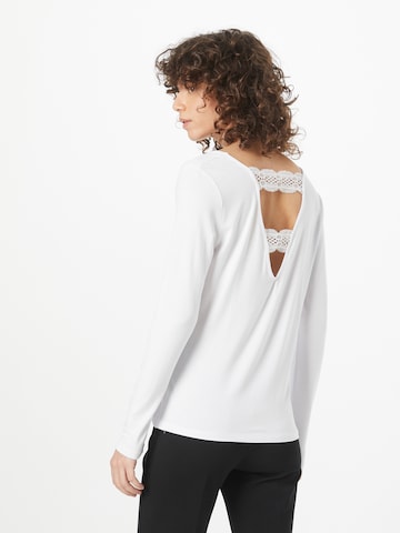 T-shirt 'Jenny' ABOUT YOU en blanc