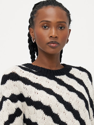 Vero Moda Petite Sweater 'VMBUBLY' in Black