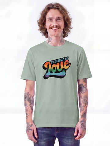T-Shirt 'Celebrate Love' Watapparel en vert : devant