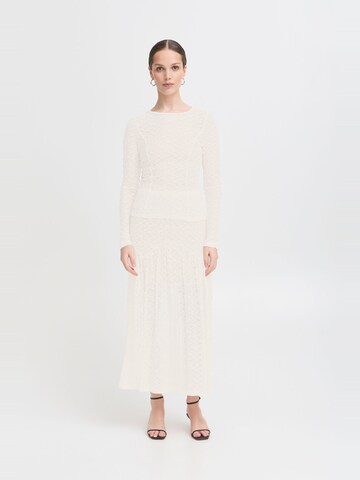 ICHI Sweatshirt ' IXLACEY ' in Wit