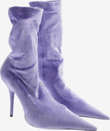 Balenciaga Stiefeletten 40 in Lila: Vorderseite
