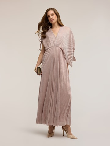 Robe de soirée MOTIVI en rose