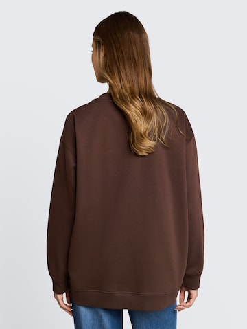 TOM TAILOR DENIM - Sweatshirt em castanho