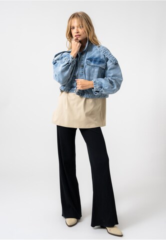 Veste mi-saison 'Oona' OH APRIL en bleu