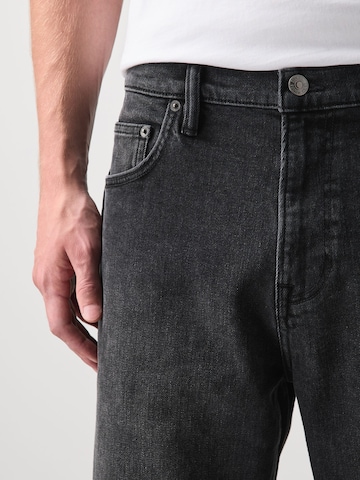 Next Regular Jeans i svart