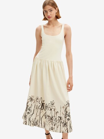 Robe Desigual en beige : devant