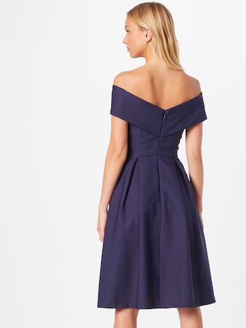 Robe de cocktail 'Bay' Chi Chi London en bleu