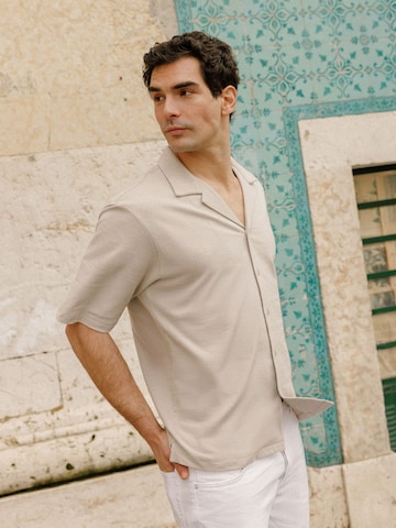 Coupe regular Chemise 'Roman' DAN FOX APPAREL en gris