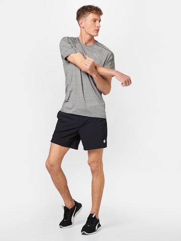 Superdry Regular Sportshorts in Schwarz