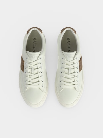 GUESS - Zapatillas deportivas bajas 'Cribe' en beige