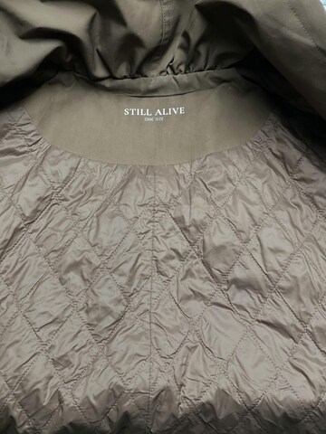 STILL ALIVE - Casaco de inverno 'High-Collar' em castanho