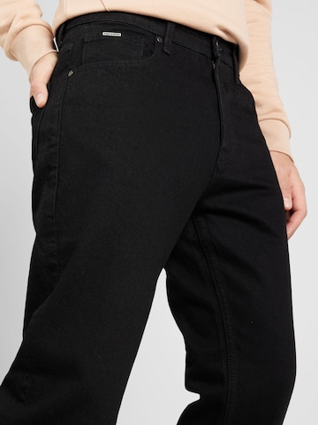 Pegador Regular Jeans 'BAURES' in Black