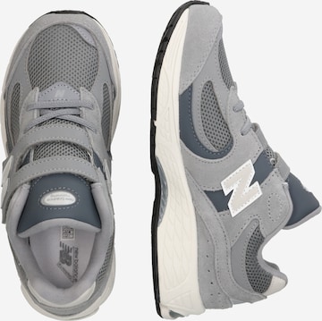 new balance Кроссовки '2002' в Серый