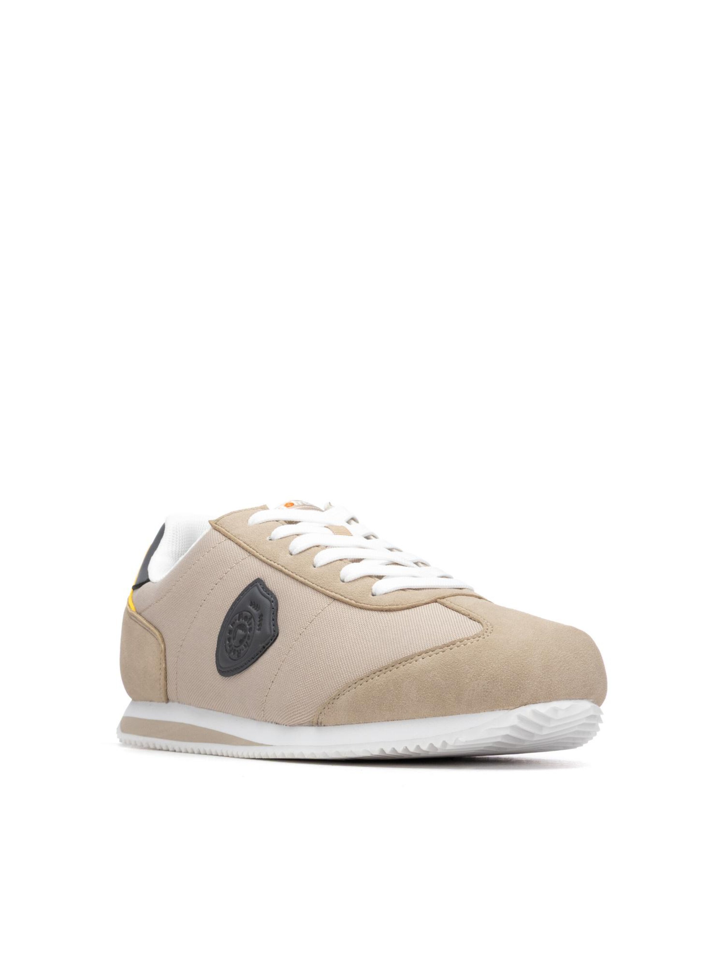 Refresh Athletic Shoes in Beige