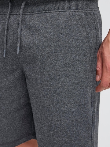 Regular Pantalon ' SDAIGULU ' !Solid en gris
