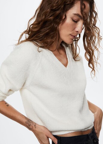 Pull-over 'diabolo' MANGO en beige