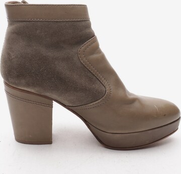 Acne Dress Boots in 36 in Brown: front
