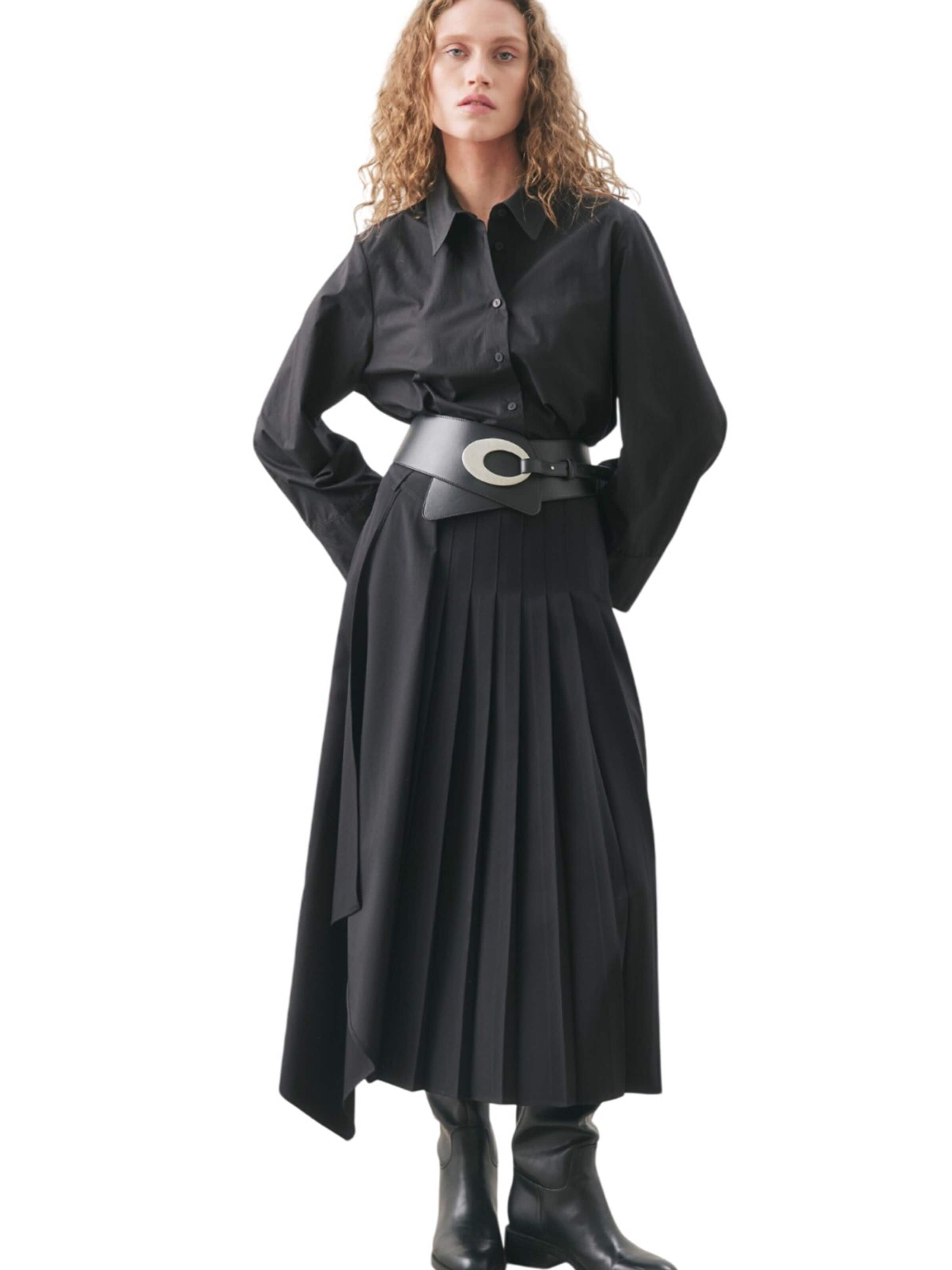 MANUKA Skirt in Black: front