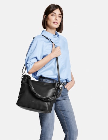 GERRY WEBER Shoulder Bag in Black: front