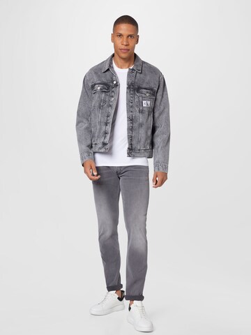 GUESS Bluser & t-shirts i hvid