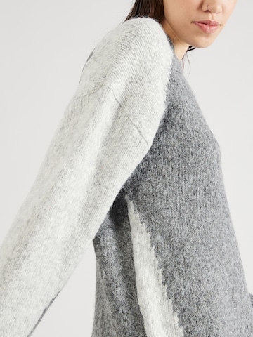 Robes en maille TOPSHOP en gris