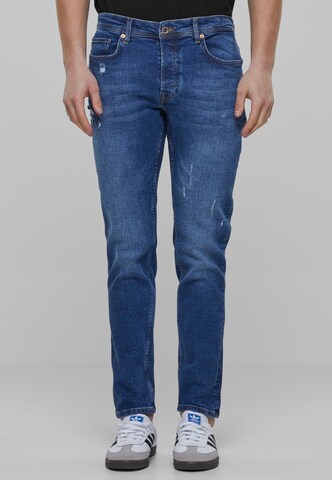 2Y Premium Tapered Jeans in Blauw: voorkant