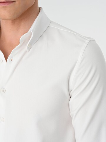 Coupe regular Chemise Antioch en blanc