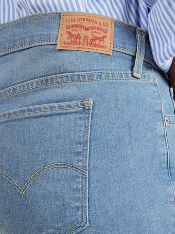 Levi's® Plus Regular Shorts in Blau