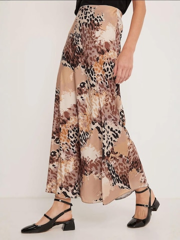 Bigdart Skirt in Brown