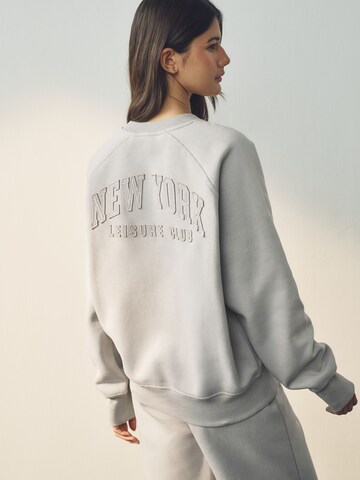 Next Sweatshirt in Grijs