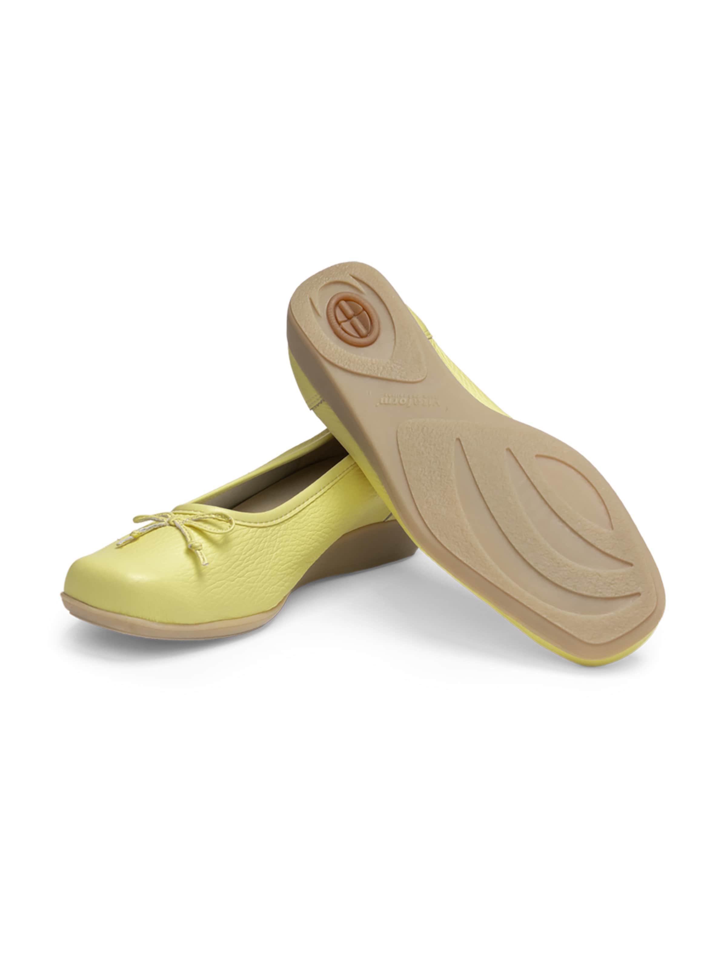 VITAFORM Ballet Flats in Yellow