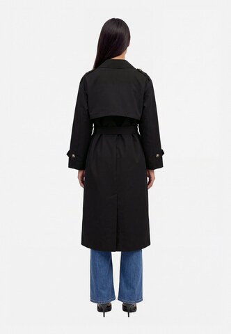 Vero Moda Petite - Abrigo de entretiempo 'VMCHLOE' en negro: atrás