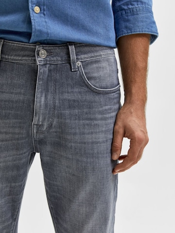 SELECTED HOMME Regular Jeans i grå