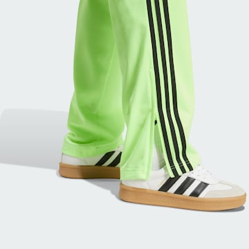 ADIDAS ORIGINALS Regular Trousers 'Adicolor Classics Firebird' in Green