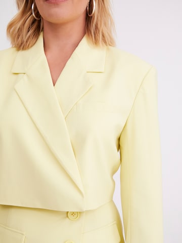 ABOUT YOU x Iconic by Tatiana Kucharova Blazer 'Carola' in Yellow