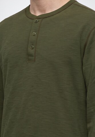 GAP - Camisa em verde: frente