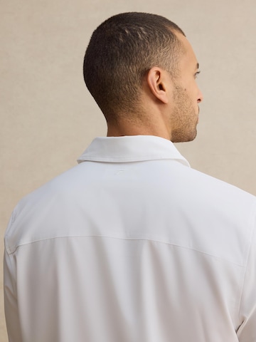 DAN FOX APPAREL Klasický střih Košile 'Kian' – bílá
