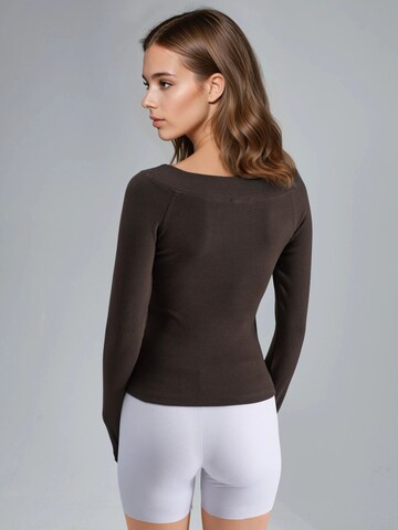 Busem Shirt in Brown