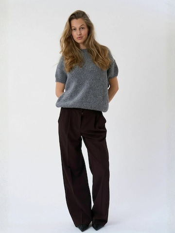 TEESHOPPEN Sweater ' Chloe ' in Grey