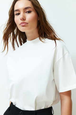 T-shirt Trendyol en blanc