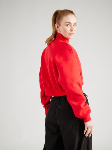 Nike Sportswear Sports sweatshirt in Red